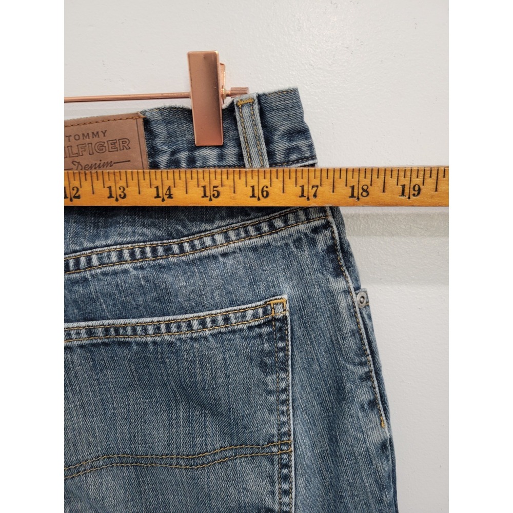 Tommy Hilfiger Men Relaxed Fit Denim Jeans Blue Wash Size 34x30 - Picture 5 of 8